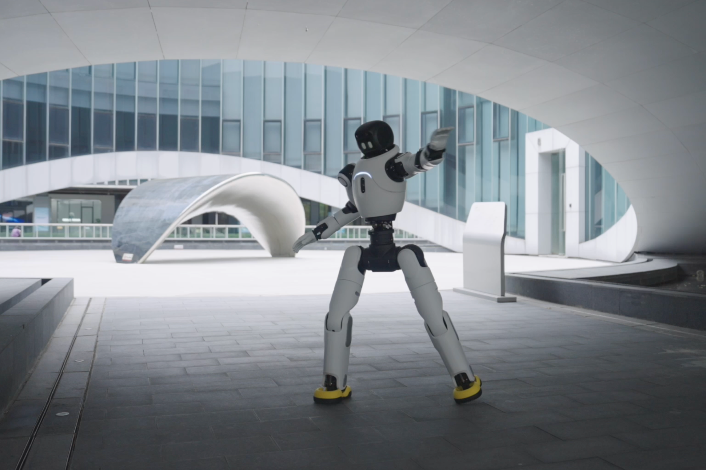 XKTY.COM星空·（中国）「灵创」平台来了！0 代码、0 门槛，人人都是机器人训练大师